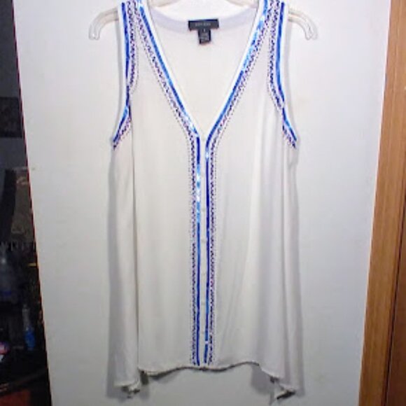 Karen Kane White Button Front Bright & Beachy Blue Beaded Tank Size: L - Picture 4 of 8